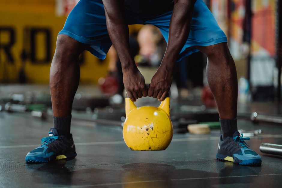 Kettlebell Single-Leg Deadlift — How to Do It, Muscles Worked, and Mistakes to Avoid